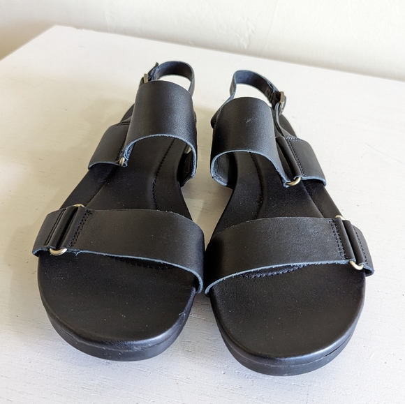 Teva 'Avalina' Leather Black Sandles - Picture 2 of 8